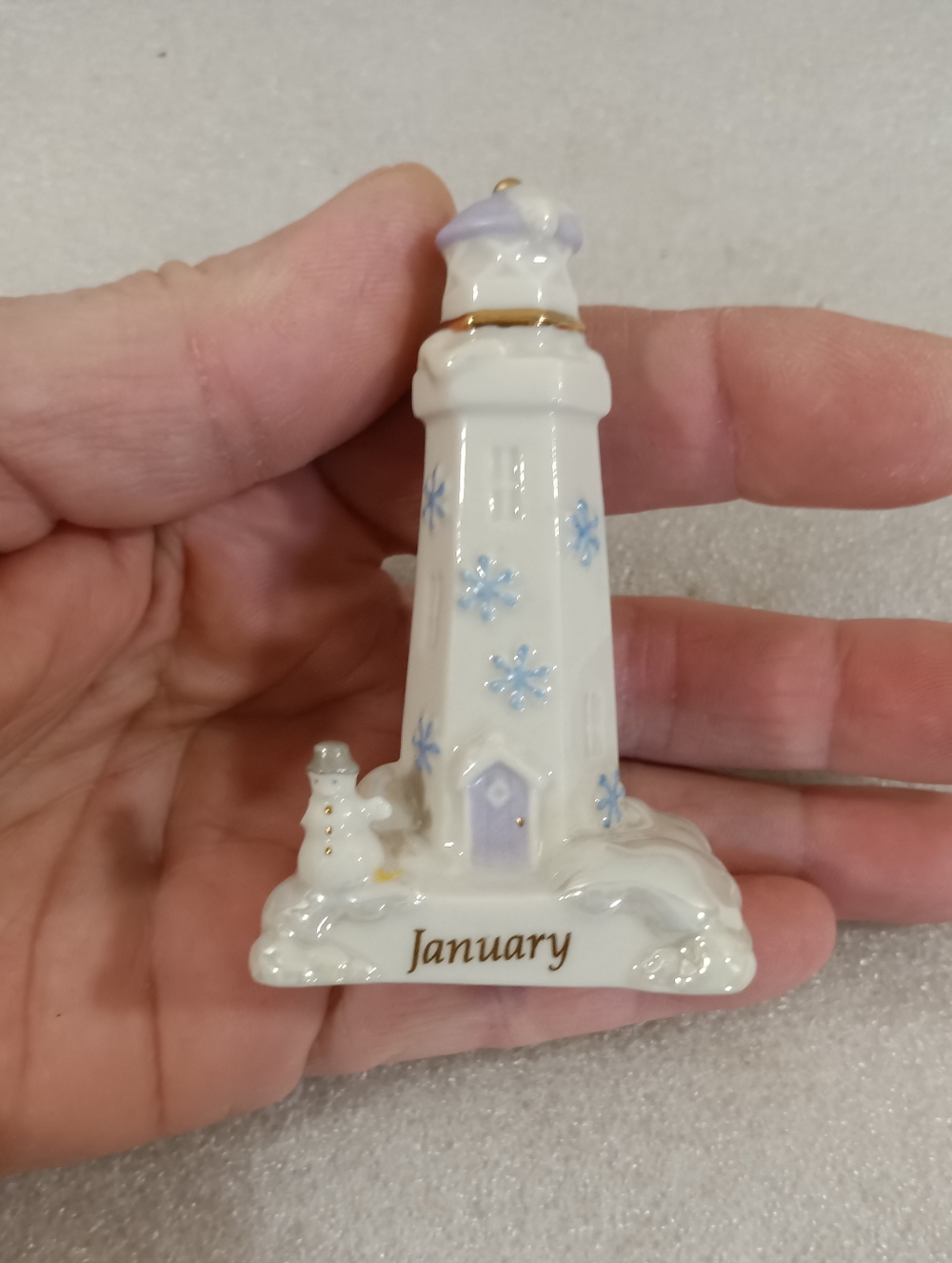 Vintage 2002 Lenox January Lighthouse Figurine